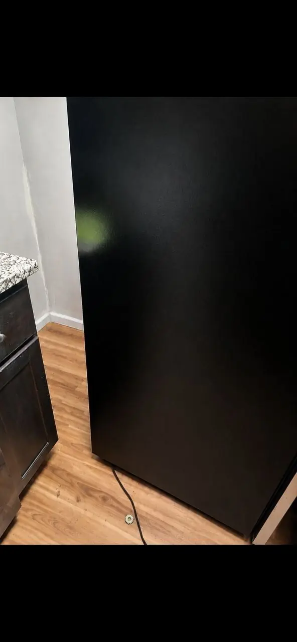 After: refrigerator side panel cleaning